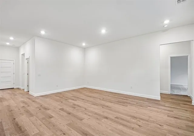 Photo 3 of Single family home for sale at 3404 Hickorystick Dr, Chickasha, OK 73018 | MLS# 1252768 | Listing updated on 2026-10-09