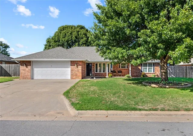 Photo 1 of Single family home for sale at 2301 Berry Ave, Weatherford, OK 73096 | MLS# 1252782 | Listing updated on 2026-10-09