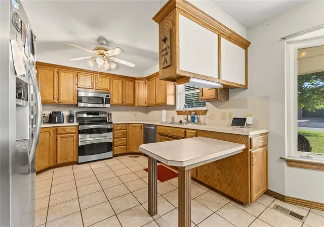 Photo 3 of Single family home for sale at 2301 Berry Ave, Weatherford, OK 73096 | MLS# 1252782 | Listing updated on 2026-10-09