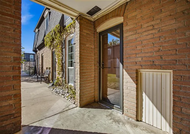 Photo 3 of Condo for sale at 6100 N Brookline Ave #3, Oklahoma City, OK 73112 | MLS# 1252784 | Listing updated on 2026-10-08