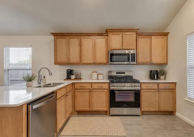 Photo 4 of Single family home for sale at 1048 SW 158th Street, Oklahoma City, OK 73170 | MLS# 1252787 | Listing updated on 2026-10-28