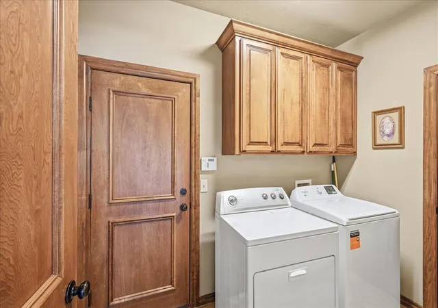 Photo 4 of Single family home for sale at 15925 San Clemente Dr, Edmond, OK 73013 | MLS# 1252798 | Listing updated on 2026-10-08