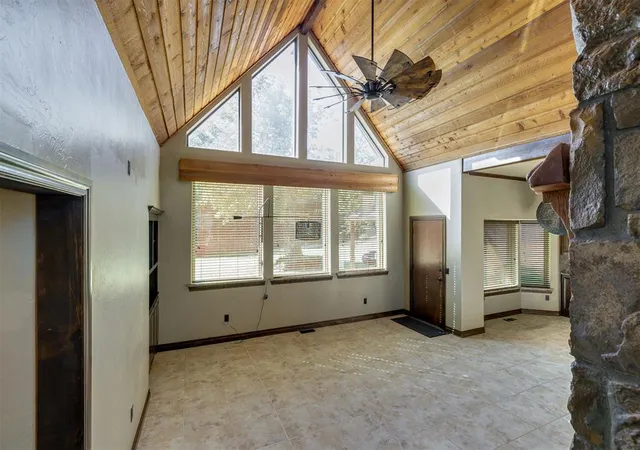 Photo 4 of Sale Pending at 608 Woodlawn Dr, Yukon, OK 73099 | MLS# 1252816 | Listing updated on 2026-10-10