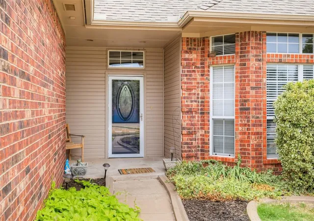 Photo 4 of Single family home for sale at 3908 Brunswick Ln, Norman, OK 73072 | MLS# 1252820 | Listing updated on 2026-10-08