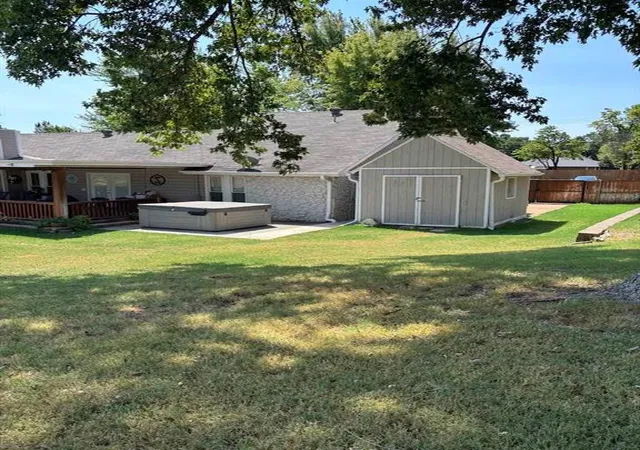 Photo 3 of Single family home for sale at 1611 E Coffee Crk Rd, Edmond, OK 73034 | MLS# 1252821 | Listing updated on 2026-10-09