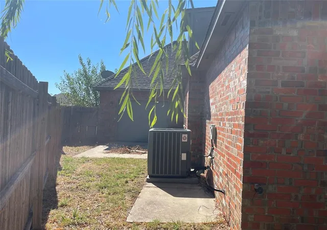 Photo 2 of Single family home for sale at 14717 S Broadway Ave, Oklahoma City, OK 73170 | MLS# 1252822 | Listing updated on 2026-10-08