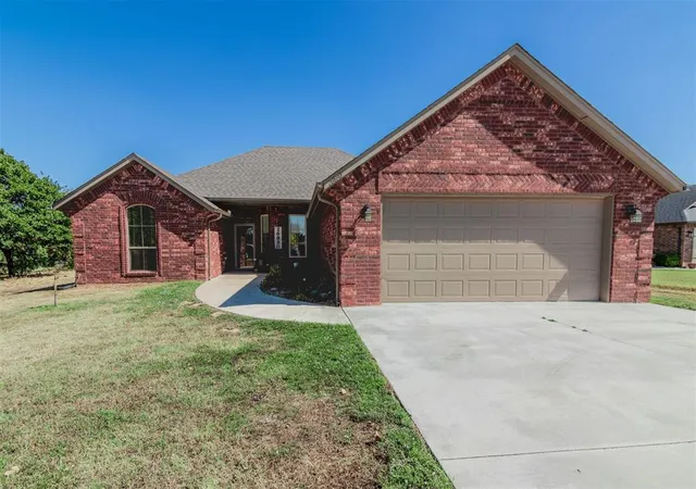 Photo 2 of Single family home for sale at 26890 Bridlewood Dr, Blanchard, OK 73010 | MLS# 1252824 | Listing updated on 2026-10-09