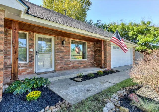 Photo 2 of Single family home for sale at 7260 Skylark Ln, Oklahoma City, OK 73162 | MLS# 1252825 | Listing updated on 2026-10-08