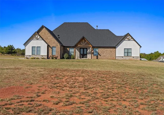 Photo 1 of Single family home for sale at 11825 SW 114th Circle, Mustang, OK 73064 | MLS# 1252826 | Listing updated on 2026-10-10