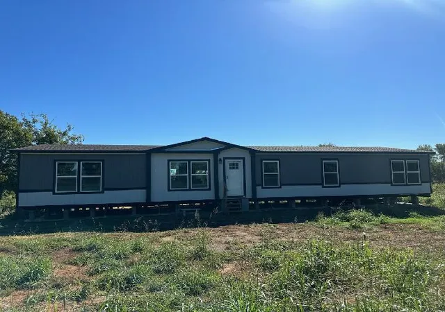 Single family home for sale at 4001 N Oak Grv Rd, Cushing, OK 74023 | MLS# 1252827