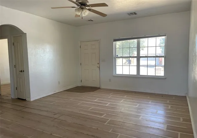 Photo 4 of Single family home for sale at 8033 Erryn Ln, Oklahoma City, OK 73135 | MLS# 1252828 | Listing updated on 2026-10-08