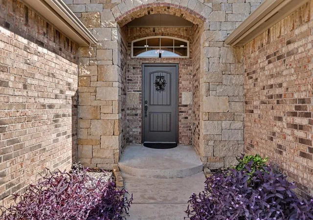 Photo 3 of Single family home for sale at 8606 Venezia Ln, Edmond, OK 73034 | MLS# 1252839 | Listing updated on 2026-10-08