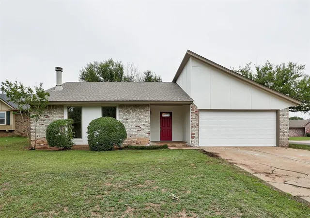 Photo 1 of Single family home for sale at 2712 Clover Glen Dr, Edmond, OK 73013 | MLS# 1252840 | Listing updated on 2026-10-08