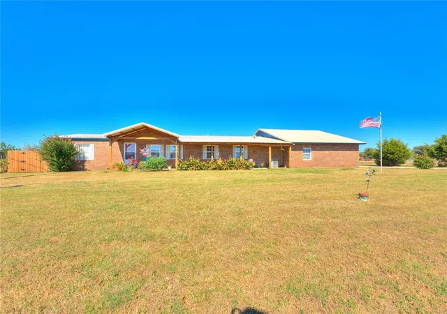 Photo 2 of Single family home for sale at 3780 E Seward Rd, Guthrie, OK 73044 | MLS# 1252847 | Listing updated on 2026-10-09