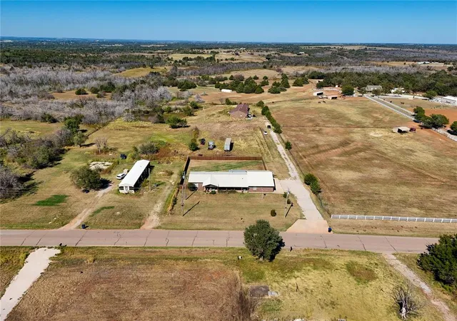 Photo 3 of Single family home for sale at 3780 E Seward Rd, Guthrie, OK 73044 | MLS# 1252847 | Listing updated on 2026-10-09