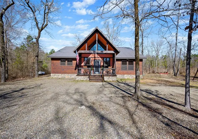 Photo 2 of Single family home for sale at 35 Paradise Ln, Broken Bow, OK 74728 | MLS# 1252853 | Listing updated on 2026-10-10