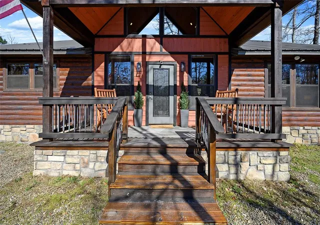 Photo 3 of Single family home for sale at 35 Paradise Ln, Broken Bow, OK 74728 | MLS# 1252853 | Listing updated on 2026-10-10