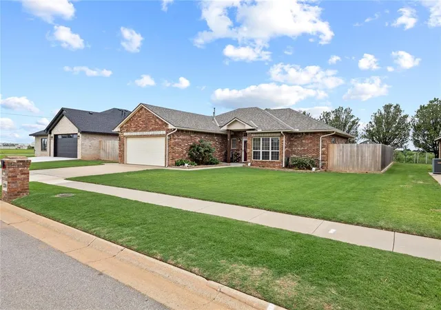 Photo 3 of Single family home for sale at 2306 Woodland Way, Weatherford, OK 73096 | MLS# 1252858 | Listing updated on 2026-10-09