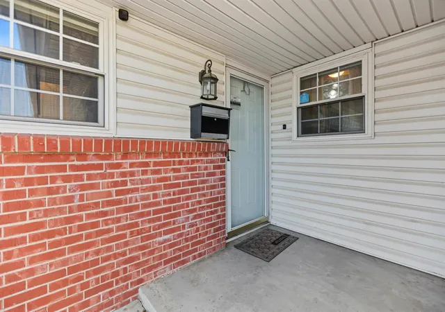 Photo 3 of Single family home for sale at 2524 Sw 66th Street, Oklahoma City, OK 73159 | MLS# 1252863 | Listing updated on 2026-10-19