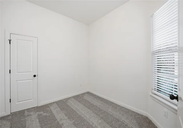 Photo 4 of Single family home for sale at 1256 Tawny Hills Rd, Piedmont, OK 73078 | MLS# 1252878 | Listing updated on 2026-10-15