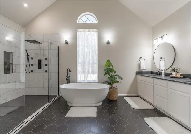 Photo 3 of Single family home for sale at 15021 Salem Crk Rd, Edmond, OK 73013 | MLS# 1252883 | Listing updated on 2026-10-09