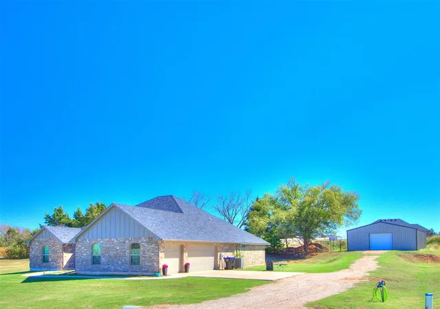 Single family home for sale at 6949 Whirlaway Run, Guthrie, OK 73044 | MLS# 1252884