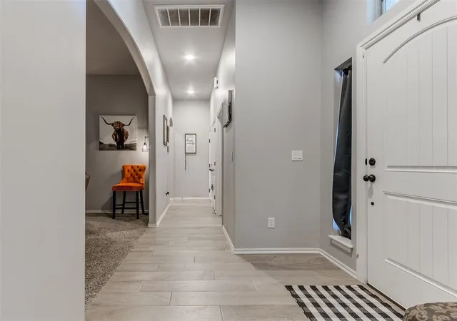 Photo 3 of Single family home for sale at 6949 Whirlaway Run, Guthrie, OK 73044 | MLS# 1252884 | Listing updated on 2026-10-09