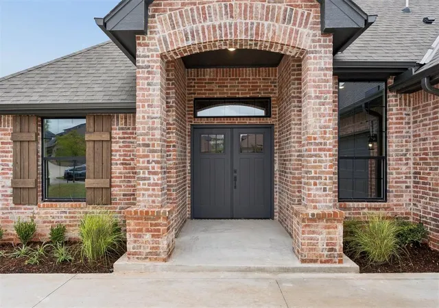 Photo 2 of Single family home for sale at 2132 Santa Monica St, Edmond, OK 73034 | MLS# 1252889 | Listing updated on 2026-10-08