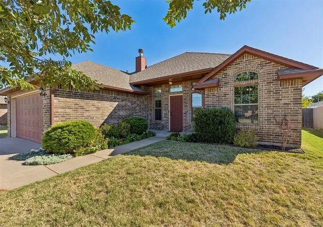Photo 3 of Single family home for sale at 8012 Kaden Rd, Oklahoma City, OK 73132 | MLS# 1252891 | Listing updated on 2026-10-09