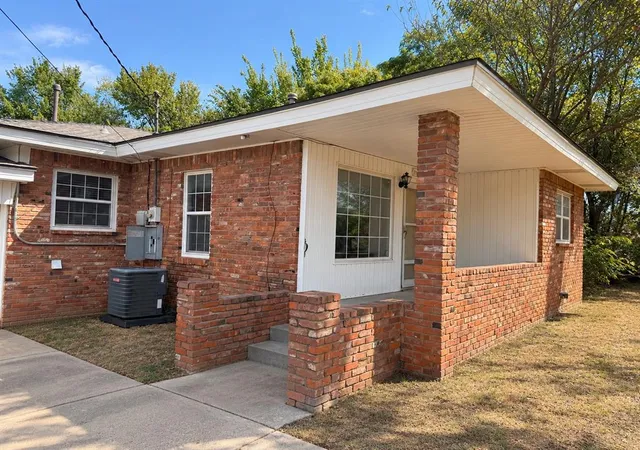 Photo 1 of Sale Pending at 5809 Se 7th Street, Oklahoma City, OK 73110 | MLS# 1252907 | Listing updated on 2026-10-10