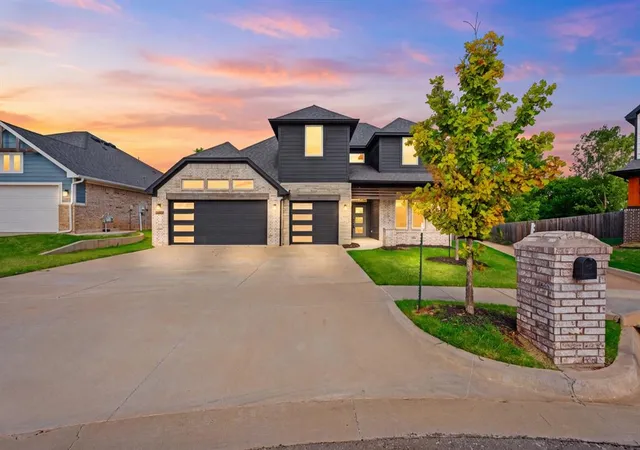 Photo 2 of Single family home for sale at 2241 Nw 187th Terrace, Edmond, OK 73012 | MLS# 1252923 | Listing updated on 2026-10-20