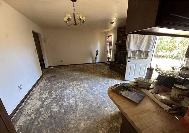 Photo 3 of Single family home for sale at 1112 Val Genes Rd, Edmond, OK 73003 | MLS# 1252930 | Listing updated on 2026-10-09