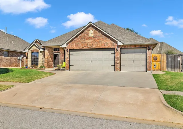 Photo 1 of Single family home for sale at 8609 NW 112th Street, Oklahoma City, OK 73162 | MLS# 1252932 | Listing updated on 2026-10-15