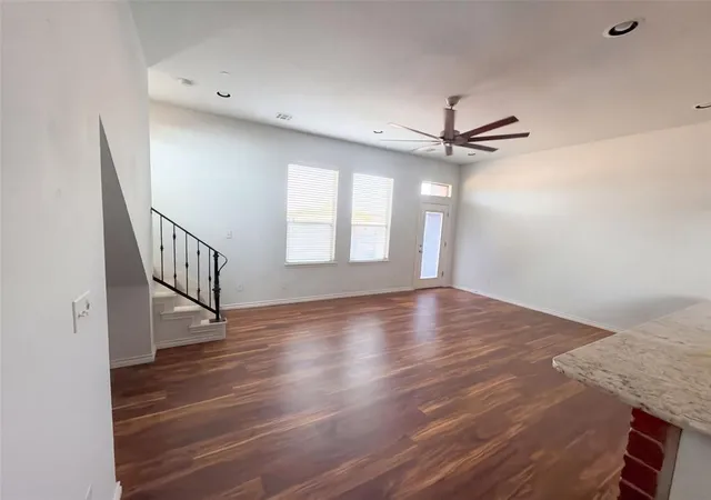 Photo 3 of Townhouse for sale at 549 S Fretz Ave, Edmond, OK 73003 | MLS# 1252945 | Listing updated on 2026-10-10