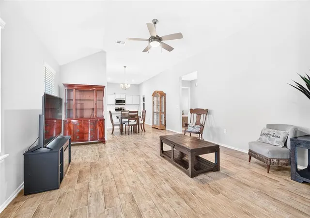 Photo 4 of Single family home for sale at 11437 SW 12th Street, Yukon, OK 73099 | MLS# 1252956 | Listing updated on 2026-10-10