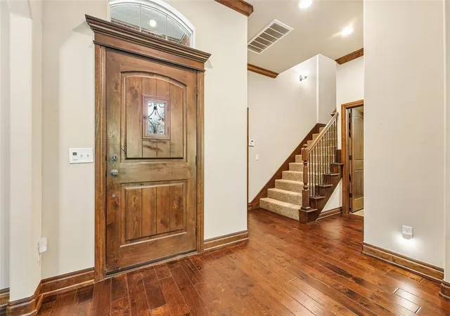 Photo 4 of Single family home for sale at 3917 Lakeshire Ridge Ct, Edmond, OK 73034 | MLS# 1252957 | Listing updated on 2026-10-14
