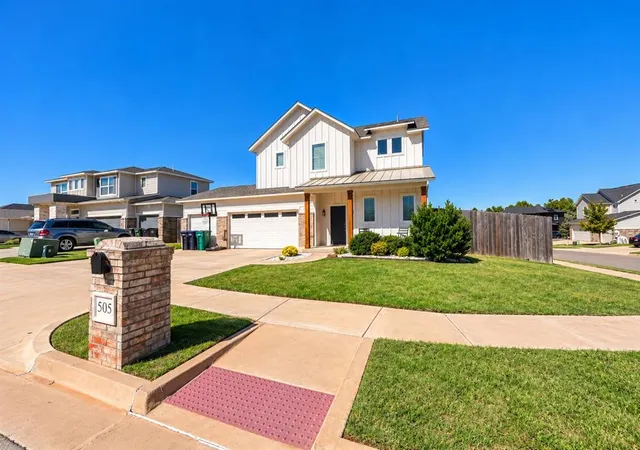 Photo 2 of Single family home for sale at 505 Nw 182nd Street, Edmond, OK 73012 | MLS# 1252968 | Listing updated on 2026-10-11