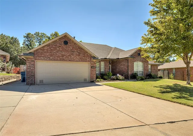 Photo 3 of Single family home for sale at 4108 Eaton Pl, Edmond, OK 73034 | MLS# 1252970 | Listing updated on 2026-10-10