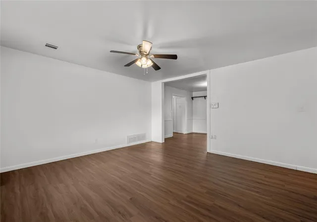 Photo 4 of Single family home for sale at 208 S Glendale Rd, Oklahoma City, OK 73130 | MLS# 1252975 | Listing updated on 2026-10-09