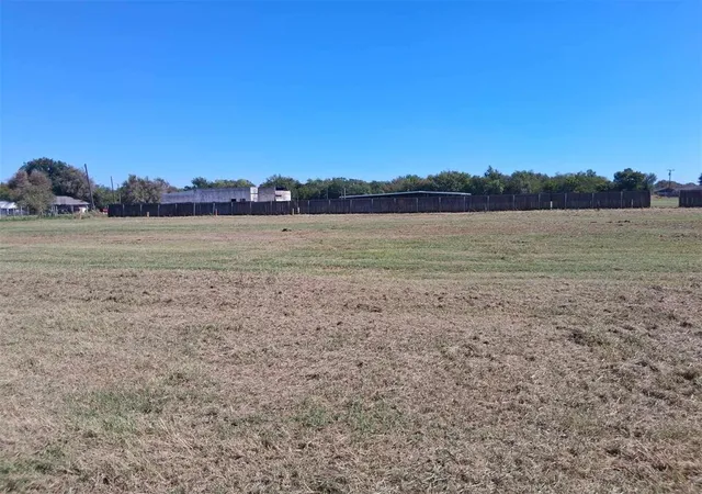 Photo 1 of Land for sale at 716 Se 5th Street, Anadarko, OK 73005 | MLS# 1252978 | Listing updated on 2026-10-09