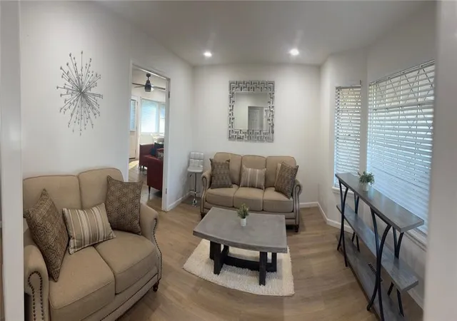 Photo 3 of Single family home for sale at 400 Wildewood Ter, Oklahoma City, OK 73105 | MLS# 1252993 | Listing updated on 2026-10-09