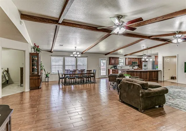 Photo 2 of Single family home for sale at 318 S Cimarron St, Crescent, OK 73028 | MLS# 1253002 | Listing updated on 2026-10-10