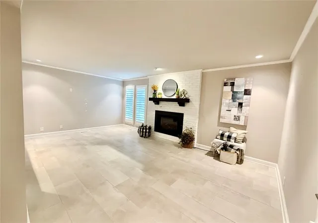 Photo 1 of Single family home for sale at 16 Windbrook, Norman, OK 73072 | MLS# 1253004 | Listing updated on 2026-10-09