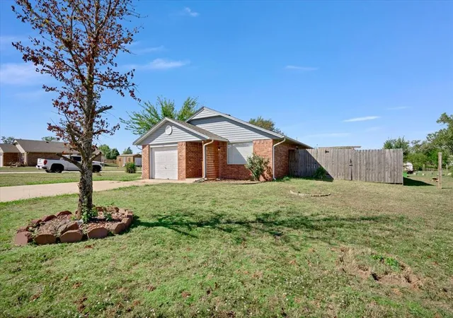 Single family home for sale at 4400 Traditional Way, Shawnee, OK 74804 | MLS# 1253024
