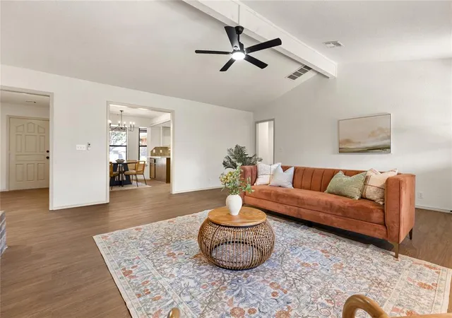 Photo 4 of Single family home for sale at 2004 Basking Ridge Trl, Edmond, OK 73013 | MLS# 1253025 | Listing updated on 2026-10-11