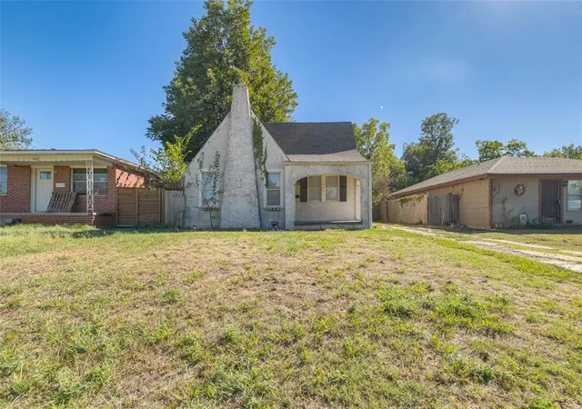 Photo 1 of Single family home for sale at 1904 Nw 30th Street, Oklahoma City, OK 73118 | MLS# 1253026 | Listing updated on 2026-10-10