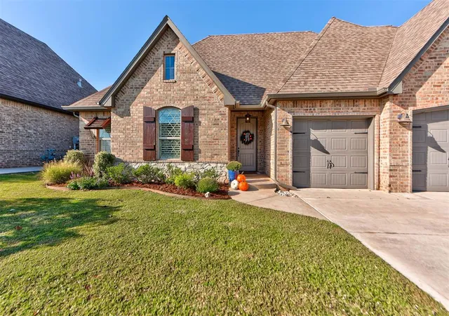 Photo 2 of Single family home for sale at 19705 Rambling Crk Dr, Edmond, OK 73012 | MLS# 1253027 | Listing updated on 2026-10-20