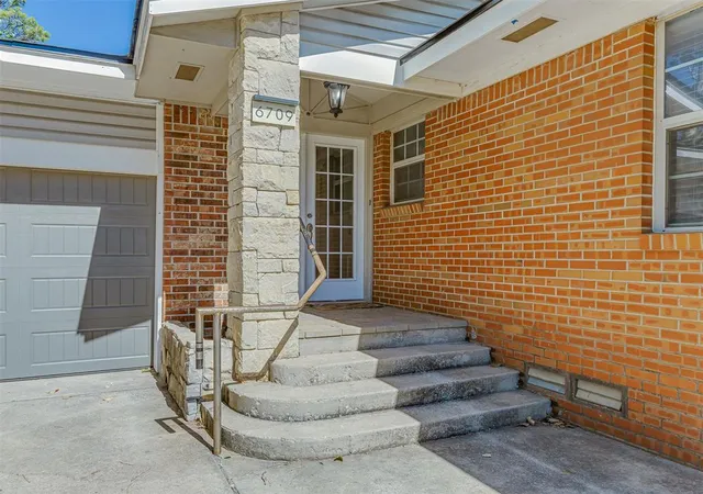 Photo 4 of Single family home for sale at 6709 NW 34th Street, Bethany, OK 73008 | MLS# 1253033 | Listing updated on 2026-10-10