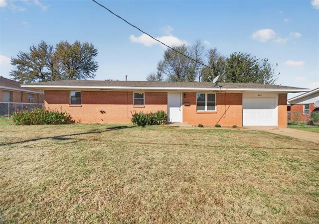 Photo 1 of Single family home for sale at 501 S Galena Ave, Geary, OK 73040 | MLS# 1253046 | Listing updated on 2026-10-11