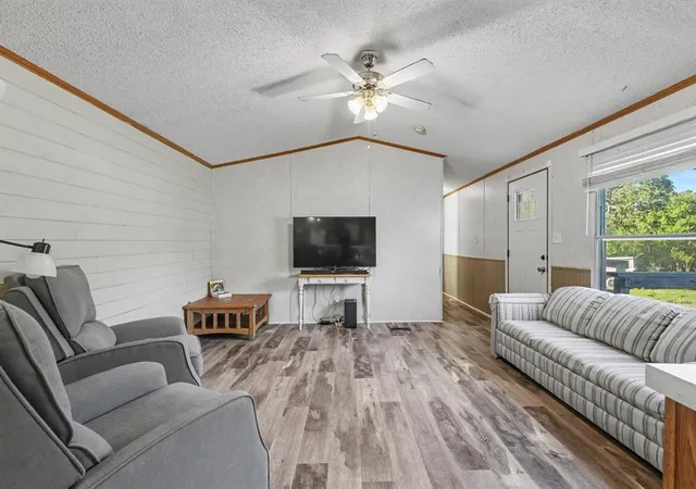 Photo 3 of Single family home for sale at 13203 Ns 3600 Rd, Wewoka, OK 74884 | MLS# 1253047 | Listing updated on 2026-10-12